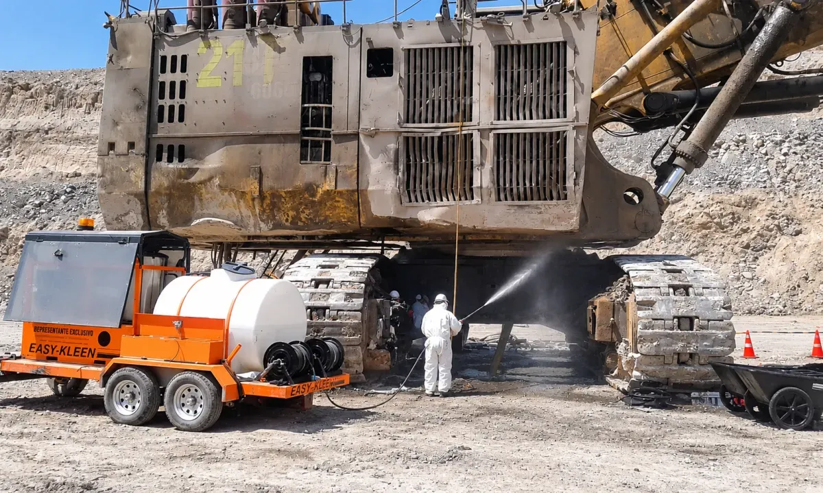 ¿Cuánto tiempo pierde mantenimiento limpiando maquinaria minera? Soluciones móviles de hidrolavado
